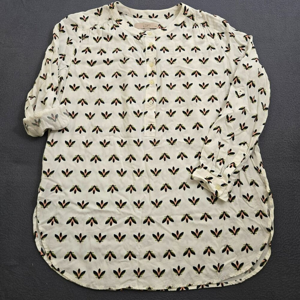 Ann Taylor LOFT Women MP White Oversized Popover Bug Print Blouse Top 1/4 Button
